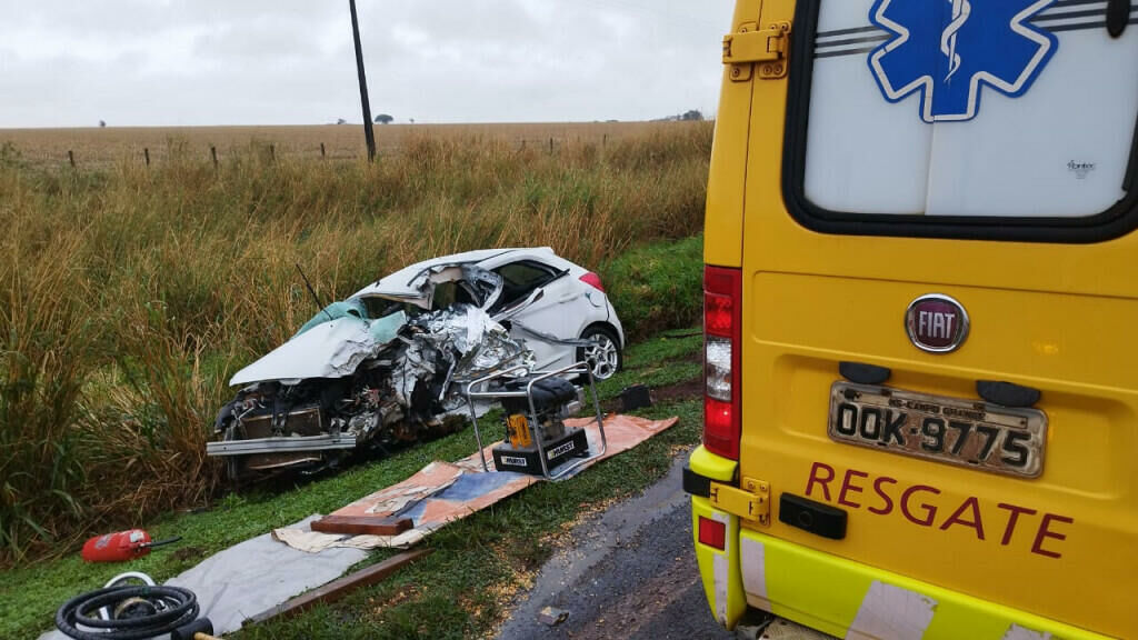 Imagem de compartilhamento para o artigo Mulher morre em acidente entre carro e carreta na BR-163 da MS Todo dia